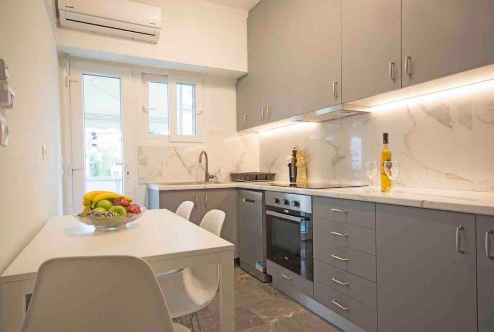 Alkuoni Lux Flat At Pfaliro Athén Kültér fotó